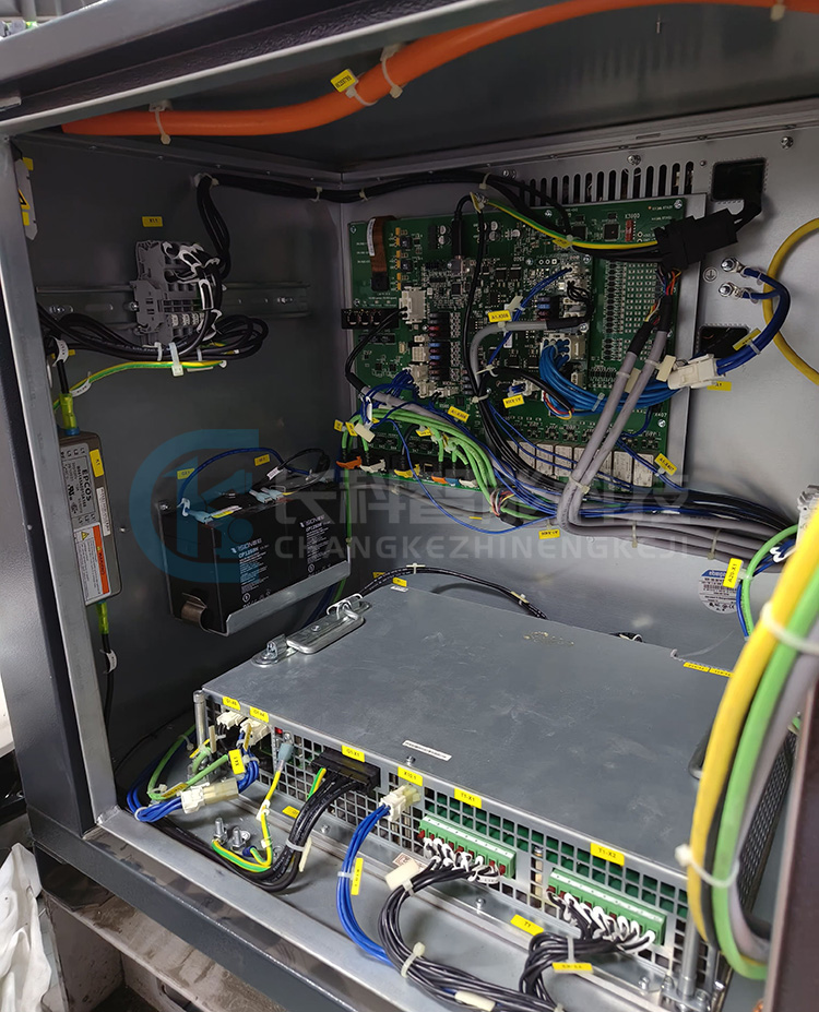 KUKA庫(kù)卡機(jī)器人KR C4 smallsize-2控制機(jī)柜 KUKA庫(kù)卡機(jī)器人KR C4 smallsize-2控制機(jī)柜